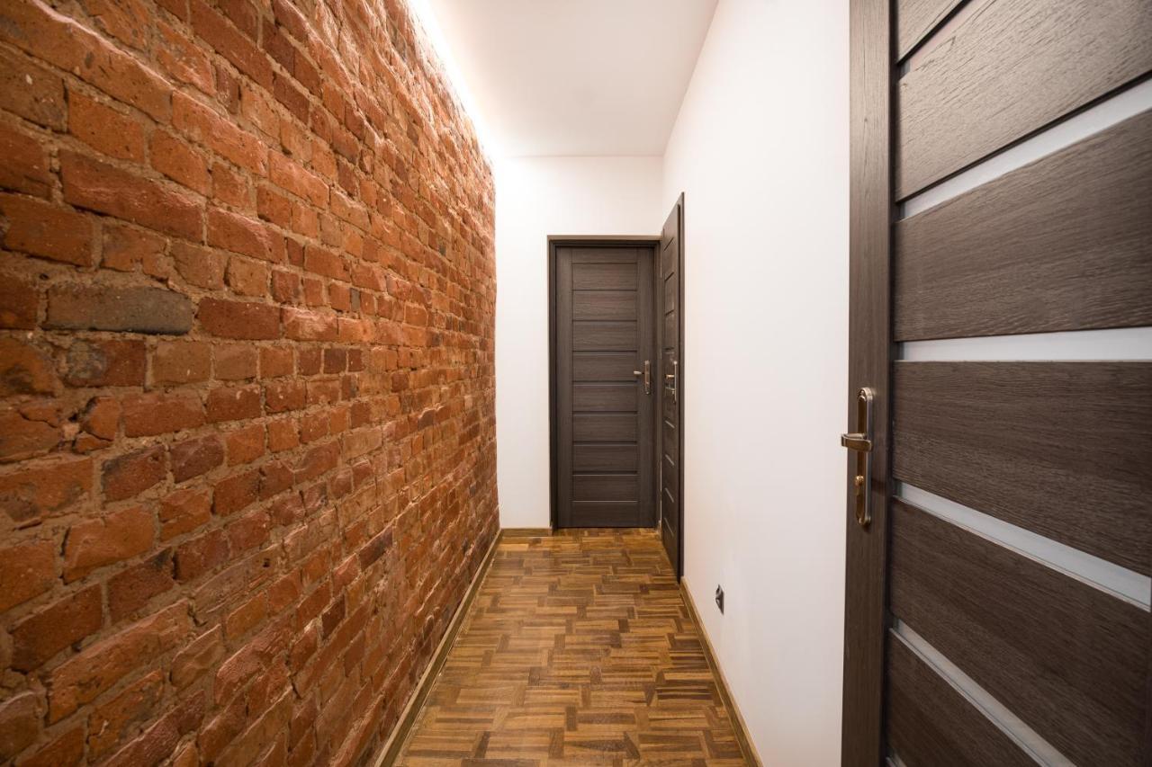 Revolution Aparts - Rewolucji 27 Łódź Exteriör bild